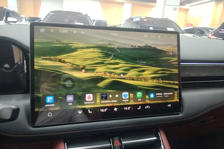 Used Hima AITO M5 2023 Pure Electric Rear-Drive Intelligent Driving Version Audio And AC Panel
