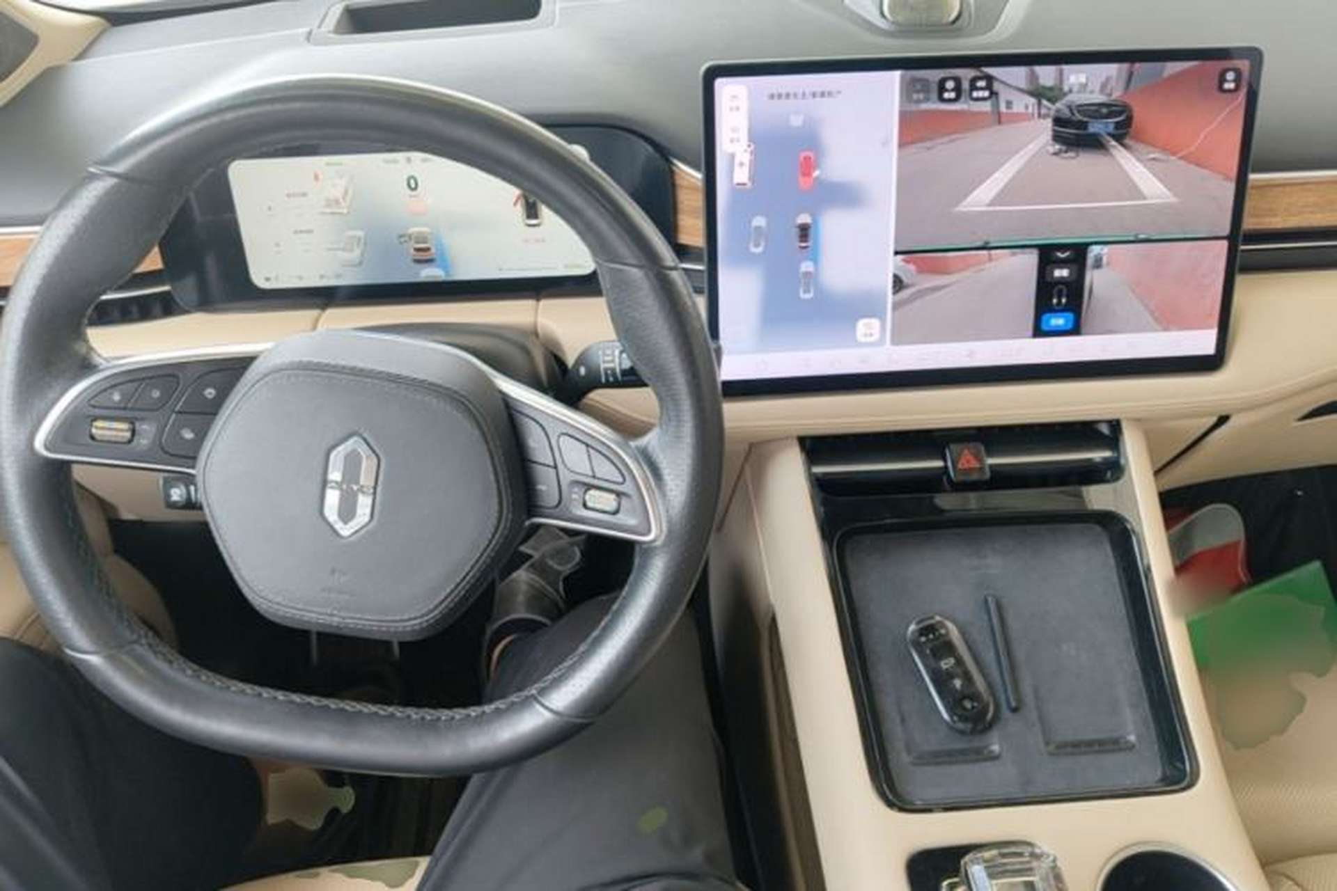 Used Hima AITO M5 2023 Pure Electric All-Wheel Drive Intelligent Driving Version Center Console