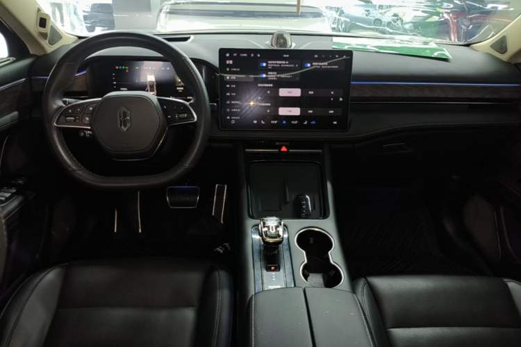 Used Hima AITO M5 2023 Pure Electric Rear-Drive Intelligent Driving Version Center Console