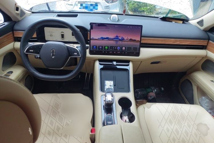Used Hima AITO M5 2023 Extended-Range Rear-Drive Intelligent Driving Version Center Console