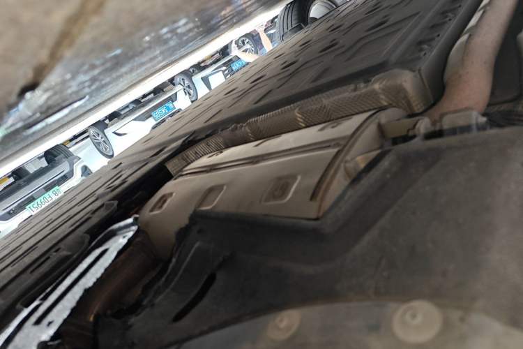 Used Hima AITO M5 2023 Extended-Range Four-Wheel Drive Intelligent Driving Version Chassis Front Right