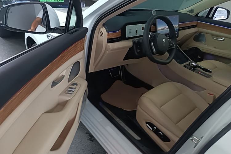 Used Hima AITO M5 2023 Extended-Range Four-Wheel Drive Intelligent Driving Version Driver Seat