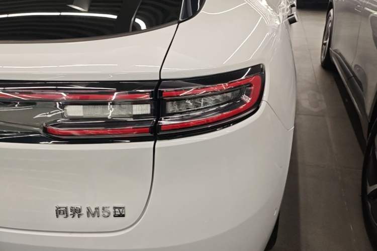 Used Hima AITO M5 2023 All-Electric Rear-Drive Standard Edition Exterior 3