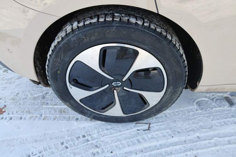 Used Hima AITO M5 2023 All-Electric Rear-Drive Standard Edition Exterior 8