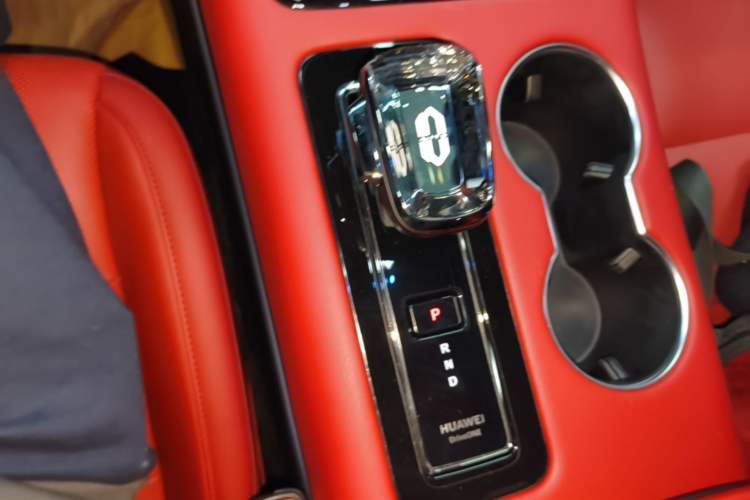 Used Hima AITO M5 2023 Extended-Range Four-Wheel Drive Intelligent Driving Version Gear Lever