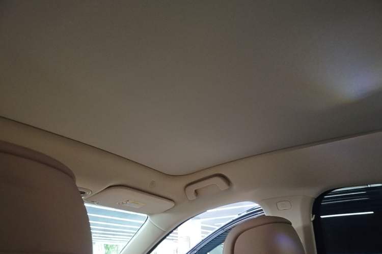 Used Hima AITO M5 2023 All-Electric Rear-Drive Standard Edition Headliner