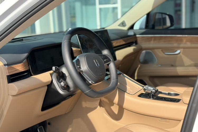 Used Hima AITO M5 2023 Extended-Range Rear-Drive Intelligent Driving Version Interior 4