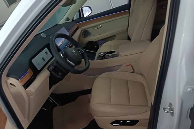 Used Hima AITO M5 2023 Extended-Range Four-Wheel Drive Intelligent Driving Version Left Front Seat
