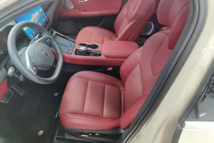 Used Hima AITO M5 2023 All-Electric Rear-Drive Standard Edition Left Front Seat