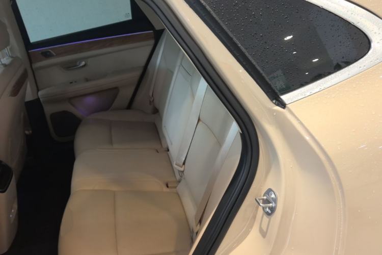 Used Hima AITO M5 2023 All-Electric Rear-Drive Standard Edition Left Rear Seat