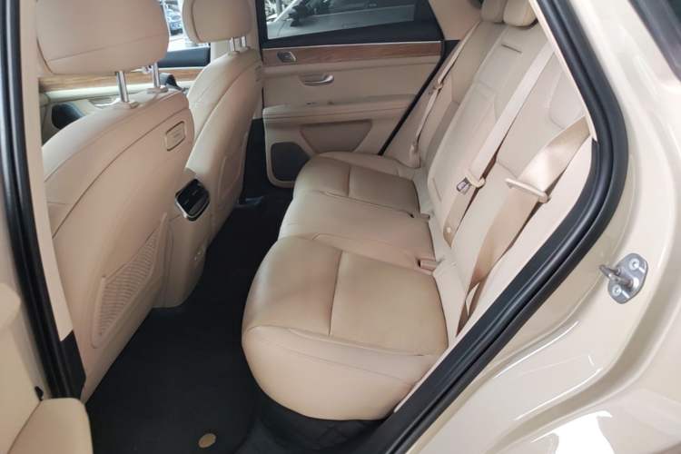 Used Hima AITO M5 2023 All-Electric Rear-Drive Standard Edition Left Rear Seat