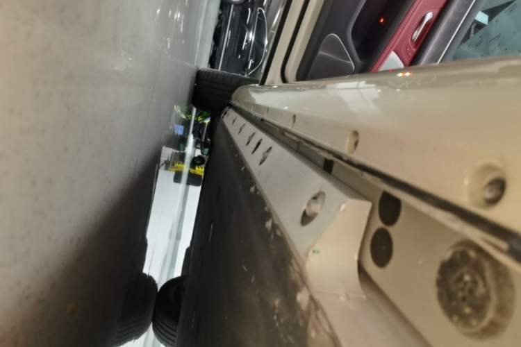 Used Hima AITO M5 2023 All-Electric Rear-Drive Standard Edition Left Side Sill