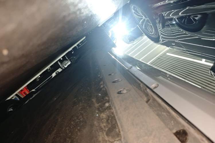 Used Hima AITO M5 2023 All-Electric Rear-Drive Standard Edition Left Side Sill