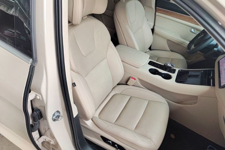 Used Hima AITO M5 2023 All-Electric Rear-Drive Standard Edition Right Front Seat