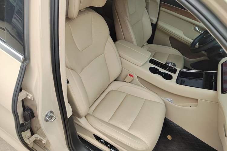 Used Hima AITO M5 2023 All-Electric Rear-Drive Standard Edition Right Front Seat