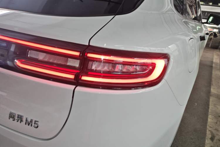 Used Hima AITO M5 2023 Extended-Range Rear-Drive Intelligent Driving Version Right Rear Taillight