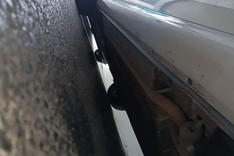 Used Hima AITO M5 2023 Extended-Range Four-Wheel Drive Intelligent Driving Version Right Side Sill