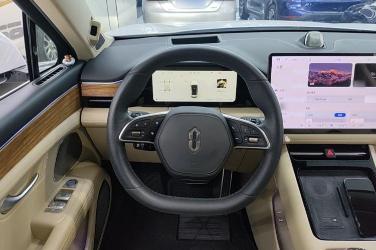 Used Hima AITO M5 2023 Extended-Range Four-Wheel Drive Intelligent Driving Version Steering Wheel