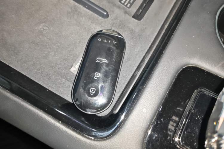 Used Hima AITO M5 2023 Extended-Range Rear-Drive Intelligent Driving Version Vehicle Key