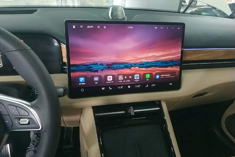 Used Hima AITO M5 2023 Extended-Range Rear-Drive Intelligent Driving Version Audio And AC Panel