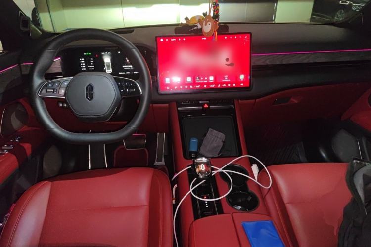 Used Hima AITO M5 2023 Extended-Range Rear-Drive Intelligent Driving Version Center Console