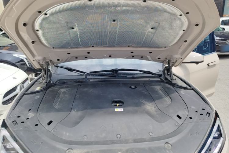 Used Hima AITO M5 2023 Extended-Range Four-Wheel Drive Standard Edition Engine Bay