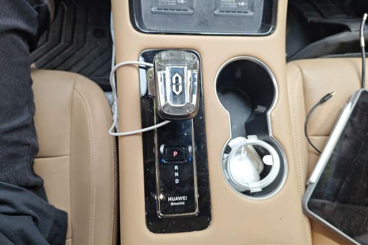 Used Hima AITO M5 2023 Extended-Range Rear-Drive Intelligent Driving Version Gear Lever