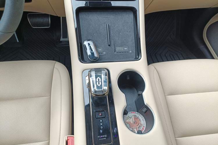 Used Hima AITO M5 2023 Extended-Range Four-Wheel Drive Intelligent Driving Version Gear Lever