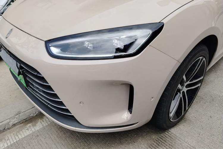 Used Hima AITO M5 2023 Extended-Range Four-Wheel Drive Standard Edition Left Front Headlight