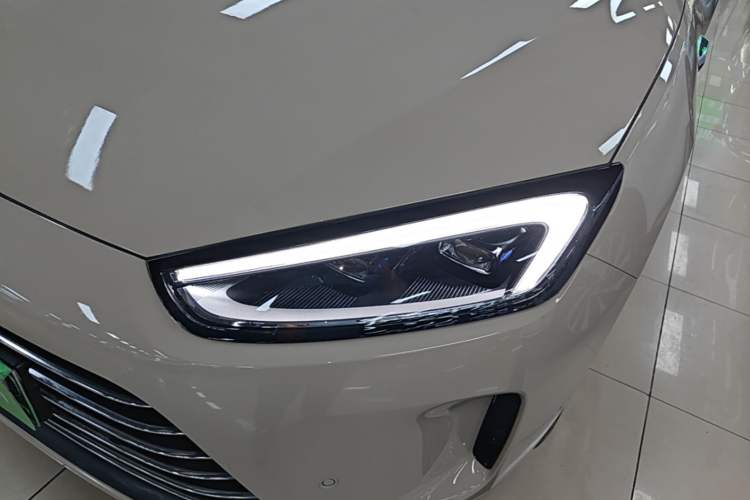 Used Hima AITO M5 2023 Extended-Range Rear-Drive Intelligent Driving Version Left Front Headlight
