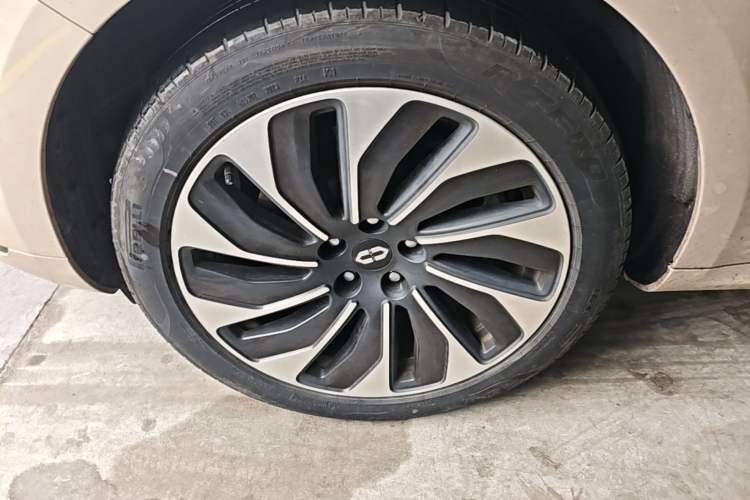 Used Hima AITO M5 2023 Extended-Range Rear-Drive Intelligent Driving Version Left Front Wheel Hub