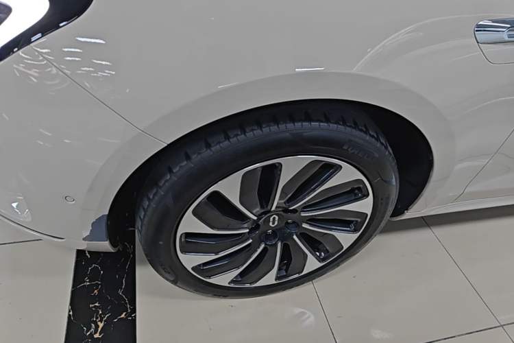 Used Hima AITO M5 2023 Extended-Range Rear-Drive Intelligent Driving Version Left Front Wheel Hub