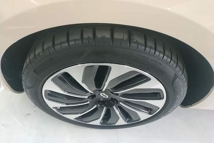 Used Hima AITO M5 2023 Extended-Range Rear-Drive Intelligent Driving Version Left Front Wheel Hub