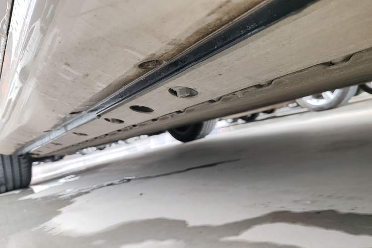 Used Hima AITO M5 2023 All-Electric Rear-Drive Standard Edition Left Side Sill