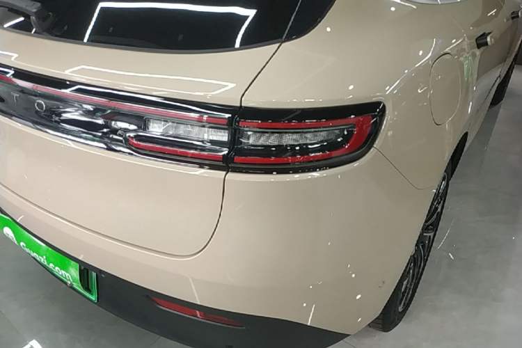 Used Hima AITO M5 2023 Extended-Range Rear-Drive Intelligent Driving Version Right Rear Taillight