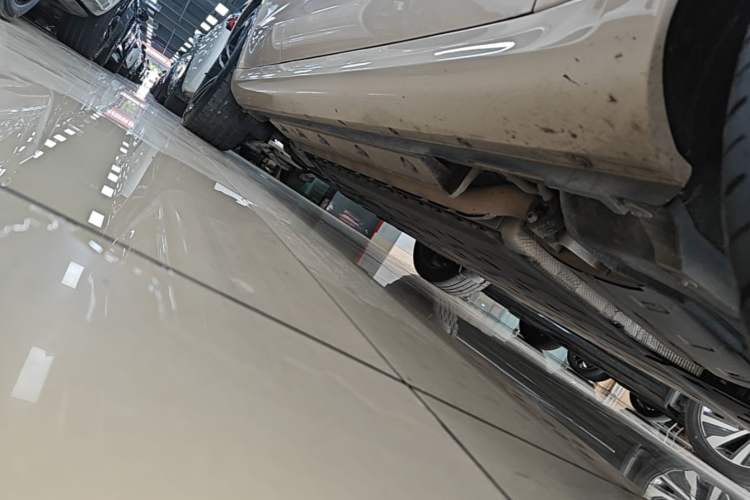 Used Hima AITO M5 2023 Extended-Range Rear-Drive Intelligent Driving Version Right Side Sill