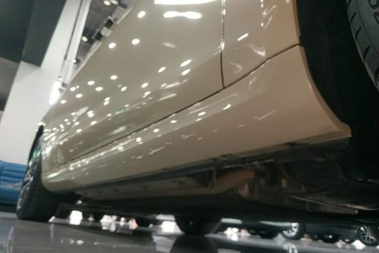 Used Hima AITO M5 2023 Extended-Range Rear-Drive Intelligent Driving Version Right Side Sill