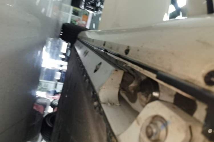 Used Hima AITO M5 2023 All-Electric Rear-Drive Standard Edition Right Side Sill