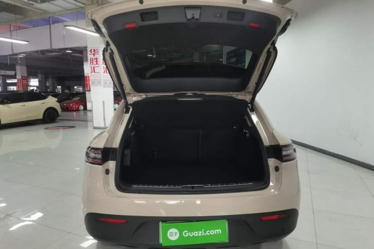 Used Hima AITO M5 2023 All-Electric Rear-Drive Standard Edition Trunk