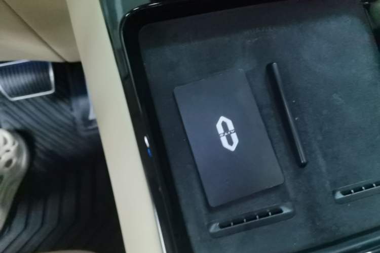 Used Hima AITO M5 2023 All-Electric Rear-Drive Standard Edition Vehicle Key