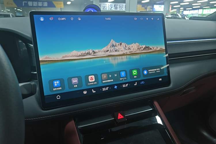 Used Hima AITO M5 2024 Extended-Range Max Rear-Wheel Drive Advanced Intelligent Driving Version Audio And AC Panel