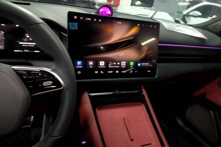 Used Hima AITO M5 2024 Extended-Range Max Rear-Wheel Drive Advanced Intelligent Driving Version Audio And AC Panel