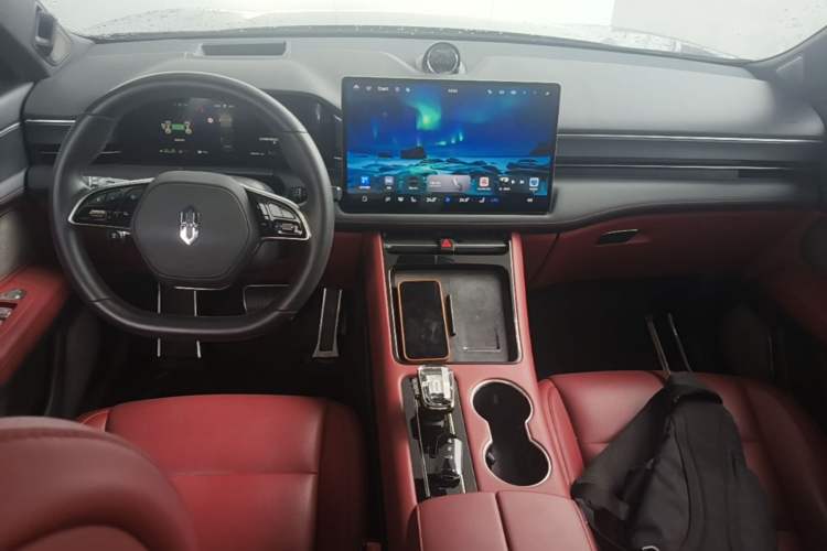 Used Hima AITO M5 2024 Extended-Range Max RS Four-Wheel Drive Advanced Intelligent Driving Version Center Console