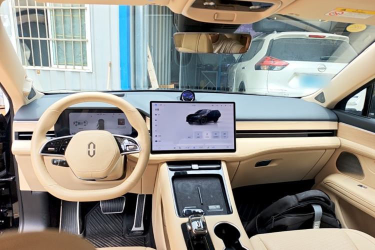 Used Hima AITO M5 2024 Extended-Range Max RS Four-Wheel Drive Advanced Intelligent Driving Version Center Console