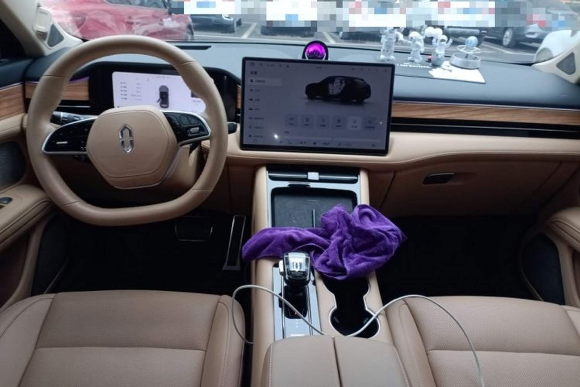 Used Hima AITO M5 2024 Extended-Range Max Rear-Wheel Drive Advanced Intelligent Driving Version Center Console
