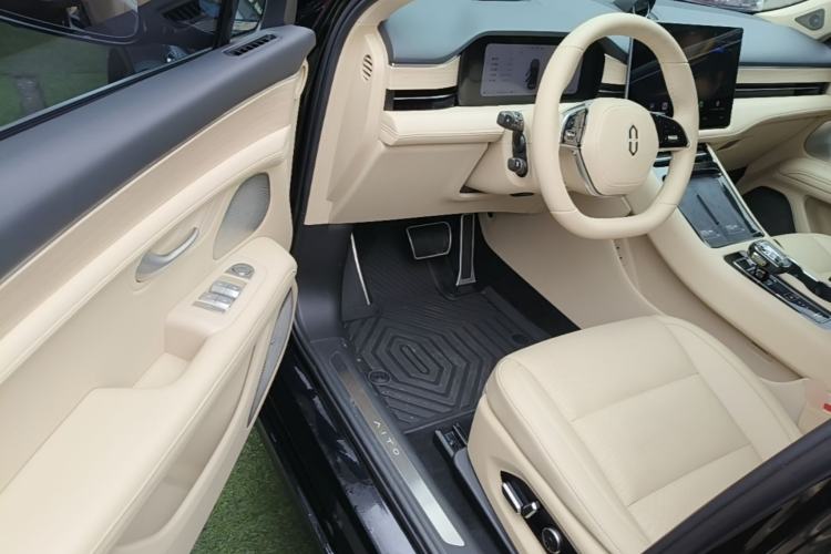 Used Hima AITO M5 2024 Extended-Range Max Rear-Wheel Drive Advanced Intelligent Driving Version Driver Seat