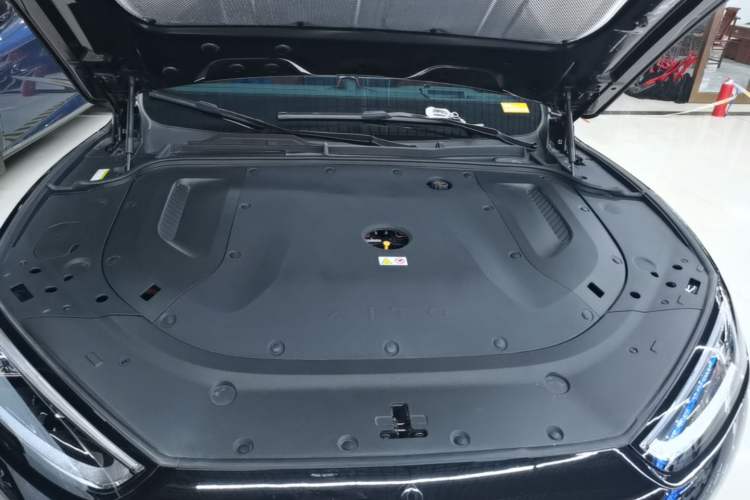 Used Hima AITO M5 2024 Extended-Range Max RS Four-Wheel Drive Advanced Intelligent Driving Version Engine Bay