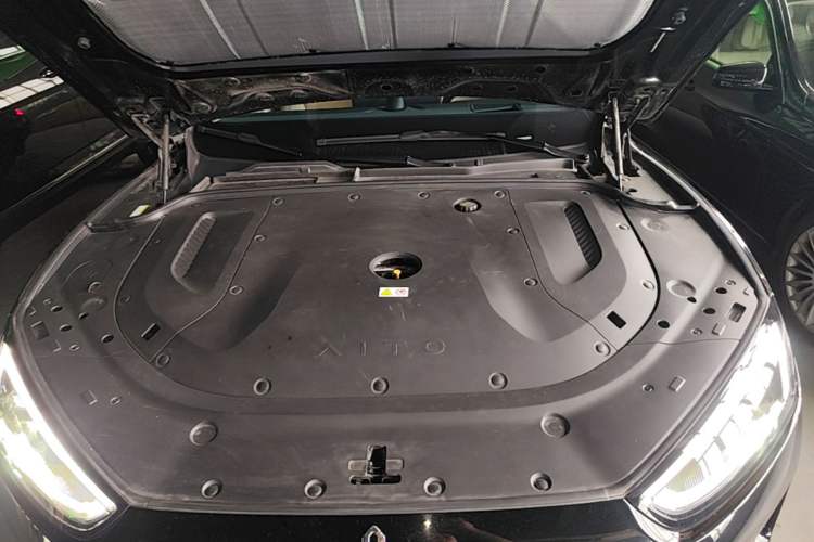 Used Hima AITO M5 2024 Extended-Range Max Rear-Wheel Drive Advanced Intelligent Driving Version Engine Bay
