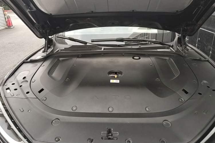 Used Hima AITO M5 2024 Extended-Range Max Rear-Wheel Drive Advanced Intelligent Driving Version Engine Bay