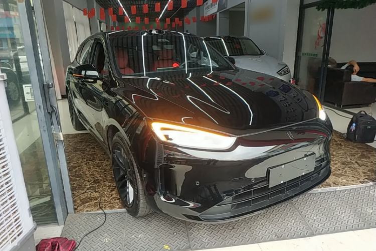 Used Hima AITO M5 2024 Extended-Range Max RS Four-Wheel Drive Advanced Intelligent Driving Version Front Right 45 Deg